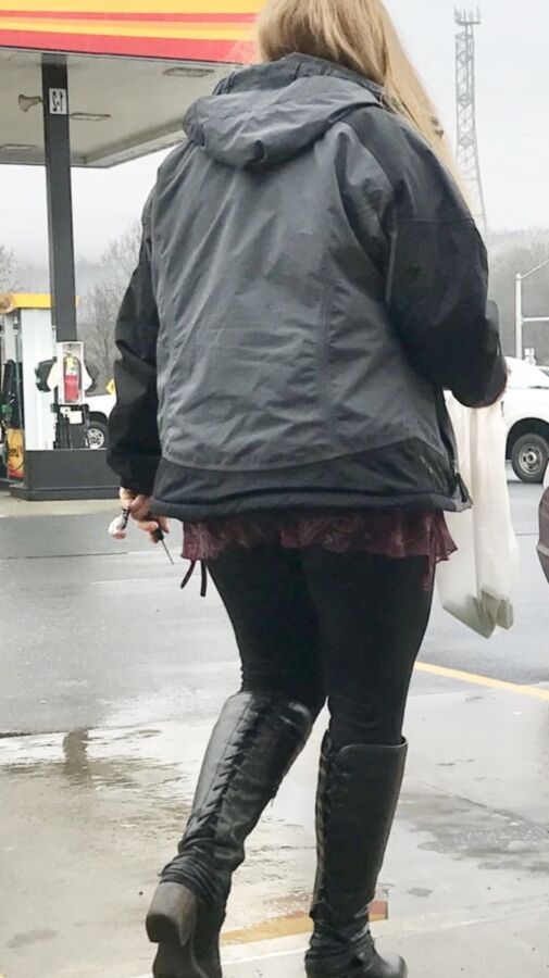 Milfs in boots