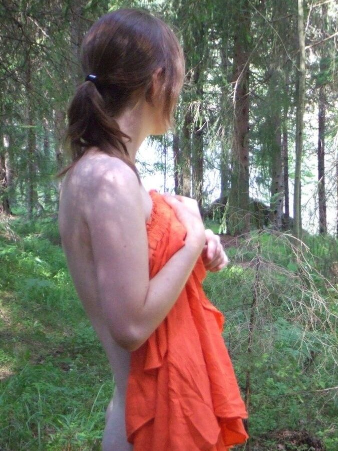 Cute slut wife likes to show all her holes