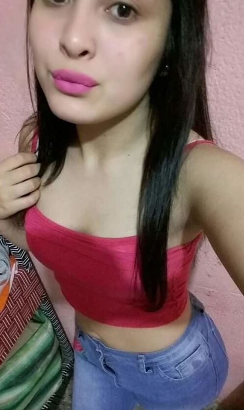 MICAELA GOMEZ puta culona argentina teen sexy bitch
