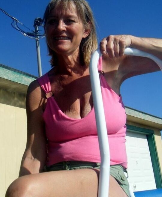 Brafree mom .