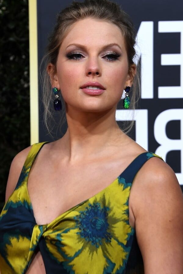 Taylor Swift&;s beautiful fucking face