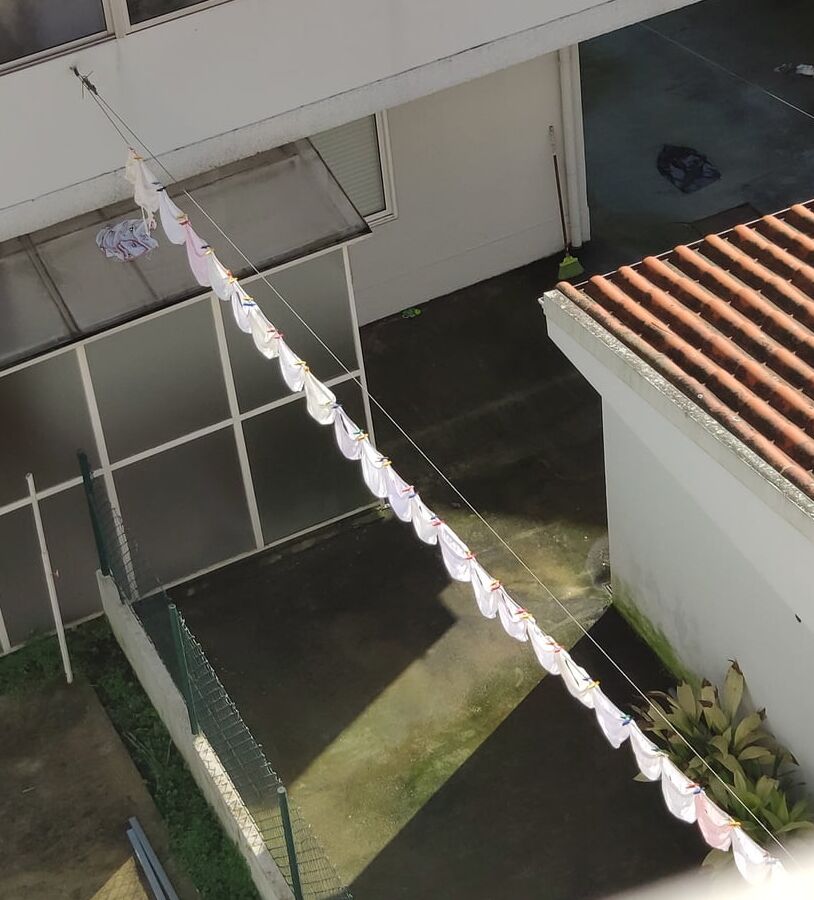 O arame da vizinha