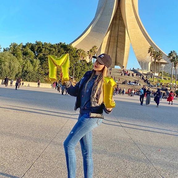 beurette algerienne yassmin