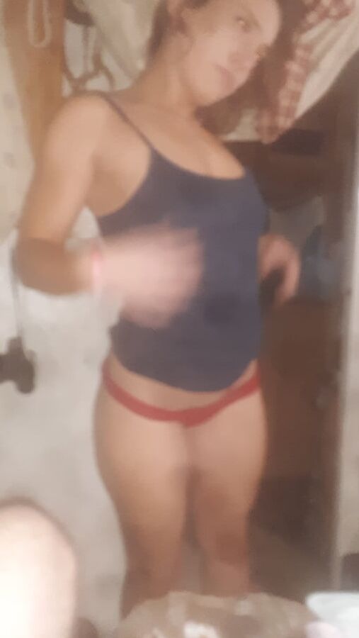 Slut loves camera