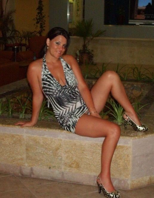 une nana plantureuse et vraiment sexy
