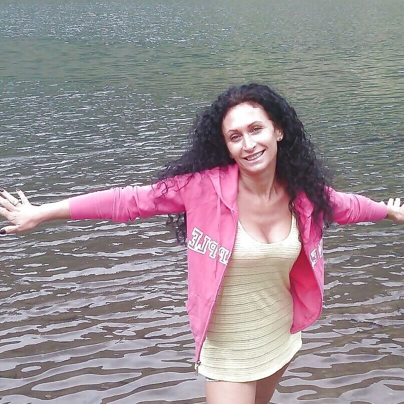 brunette top ms IV
