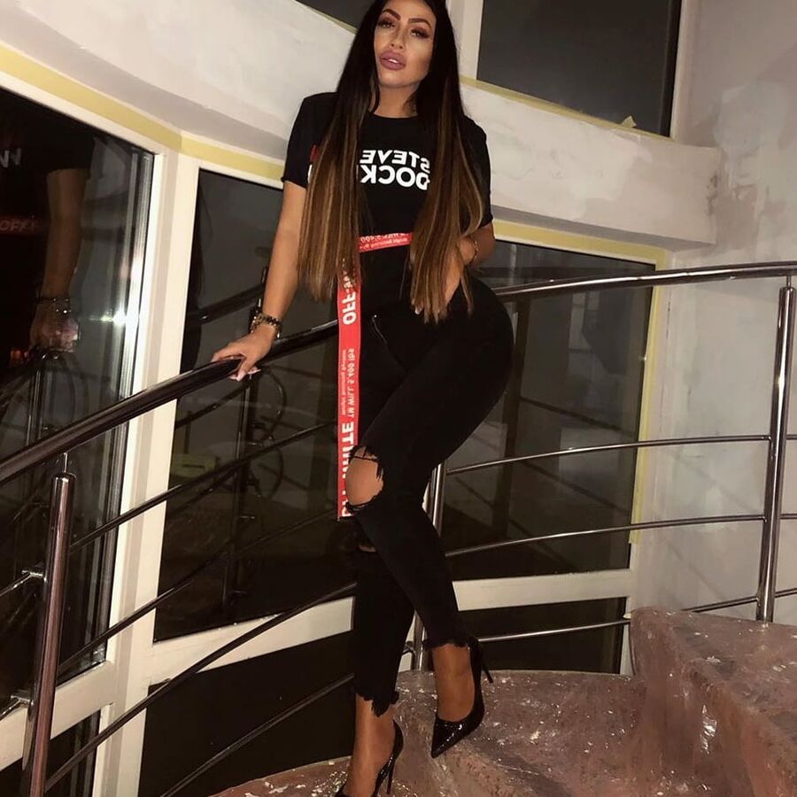Croatian Bombshell Olivera