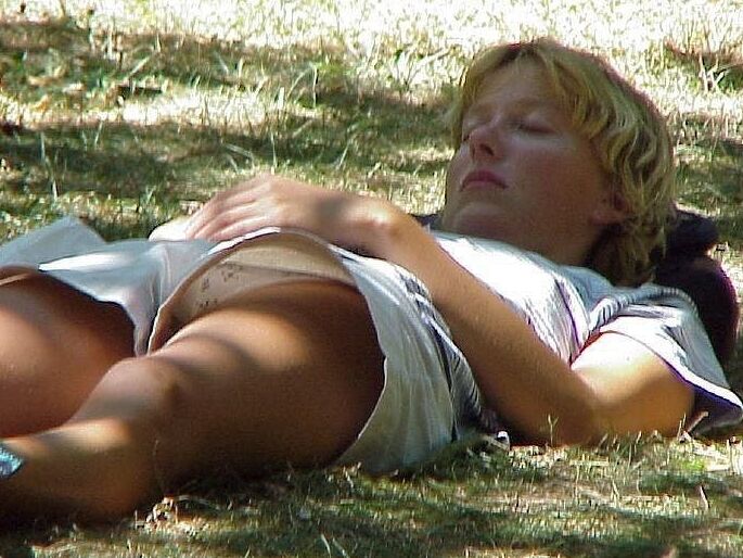 coquine, ton petit short ne cache pas grand chose