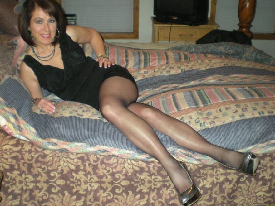 American Pantyhose Mature