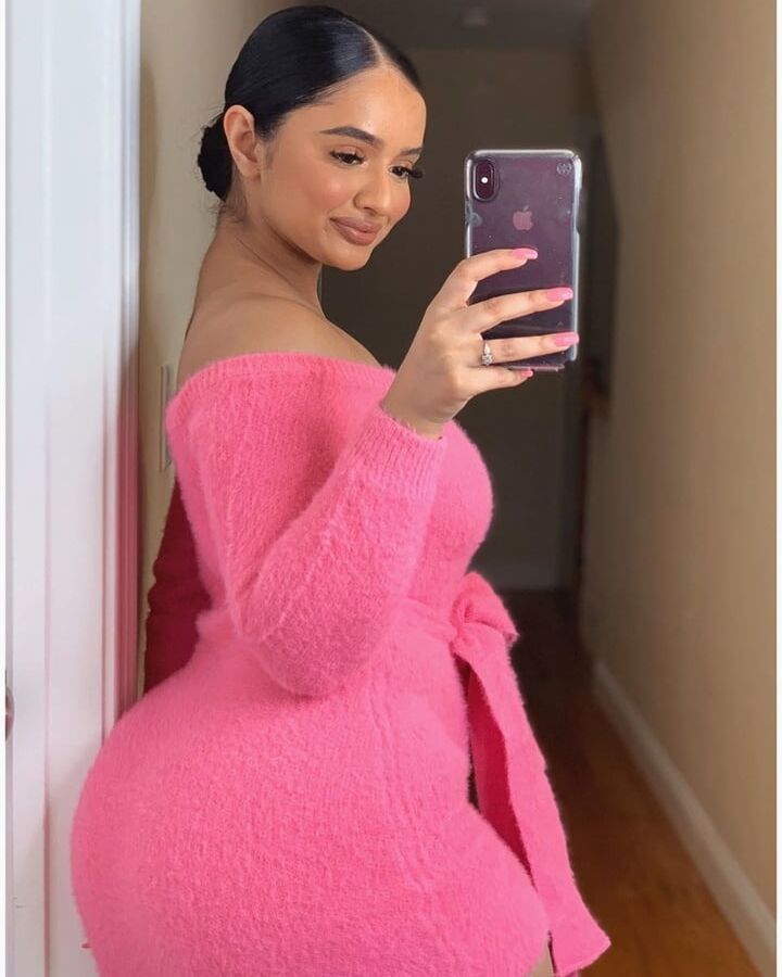 Zara Paki From Birmingham Busty Big Tits Big Ass