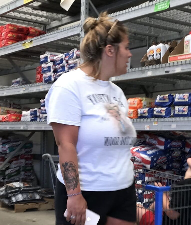 Shopping for tits