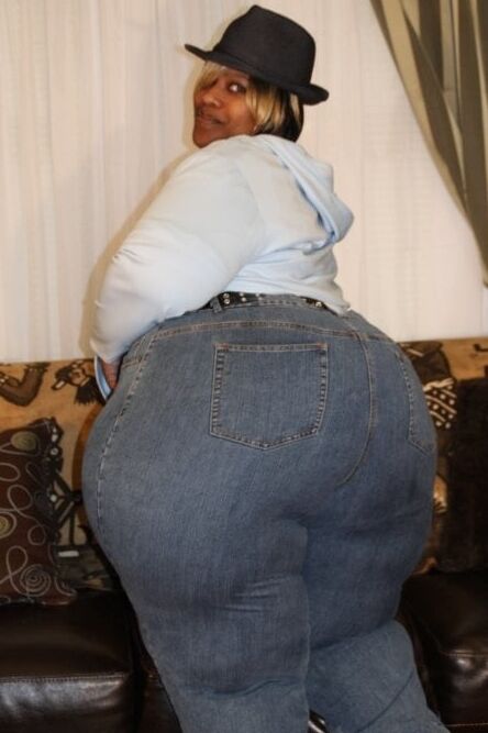 Thund Azz