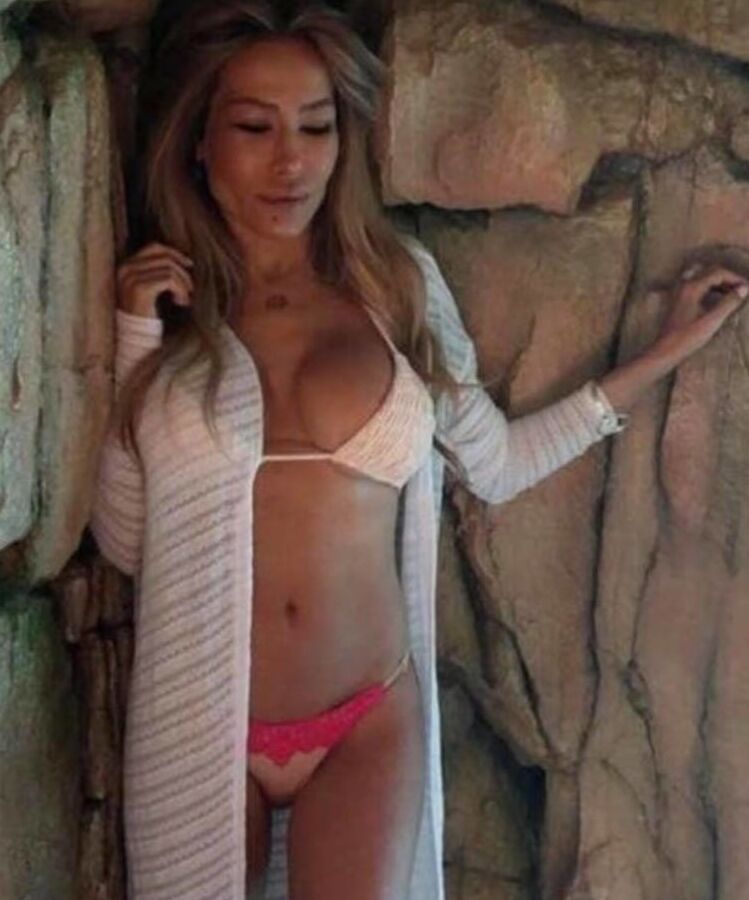 VERY Sexy MILF