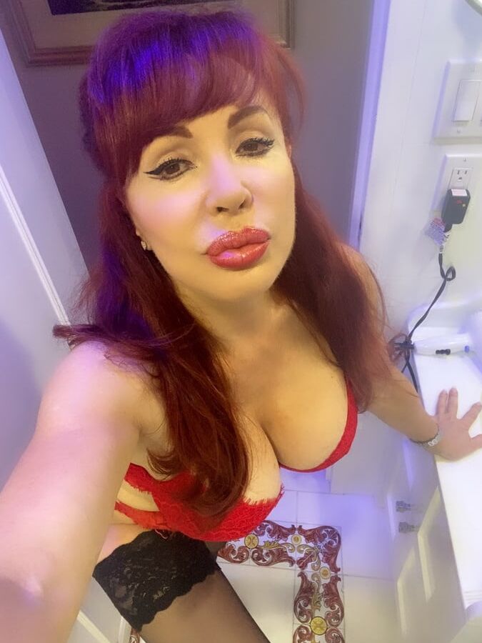 Hot Mature SV