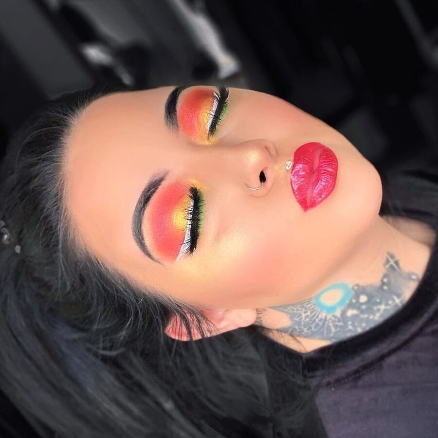 Princess Taya makeup fetish lipstick red lips