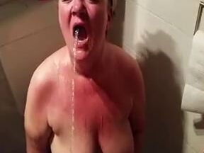 Anja die Pissfresse