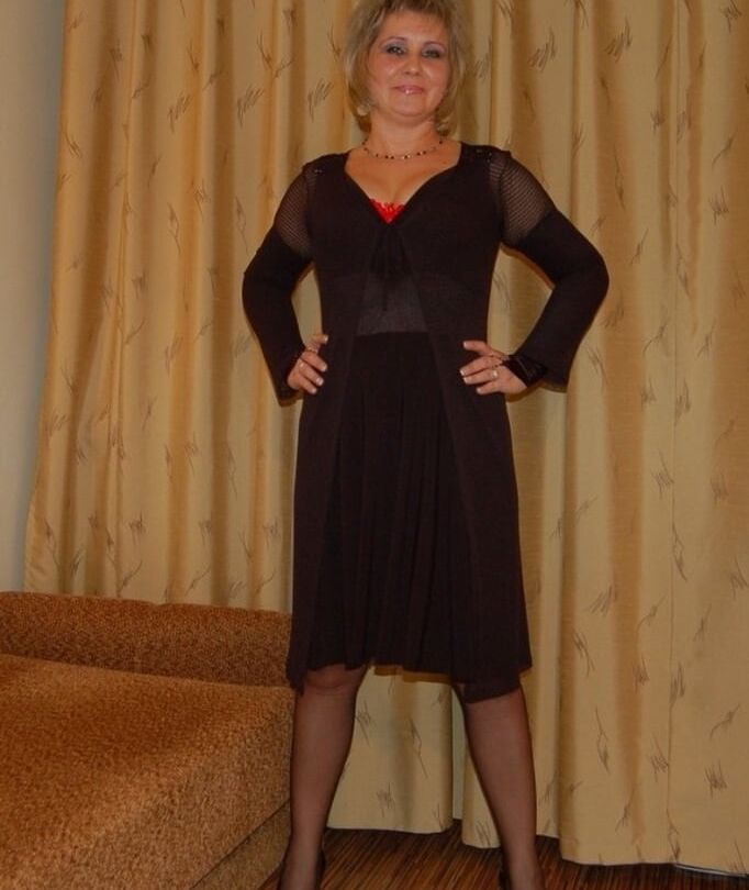Mature Blonde Russian Bitch in Pantyhose