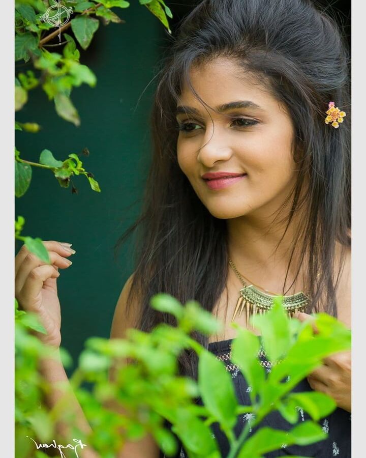 Divya(give hot comments and cum tribute on my yummy sexy )