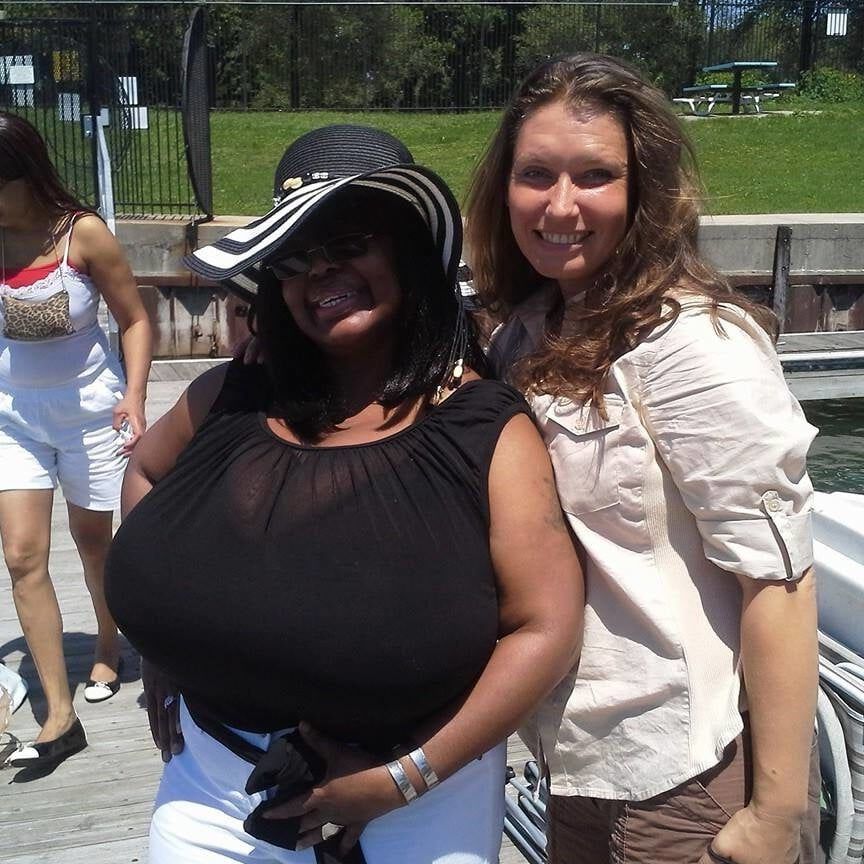 Big Bouncy Boobs