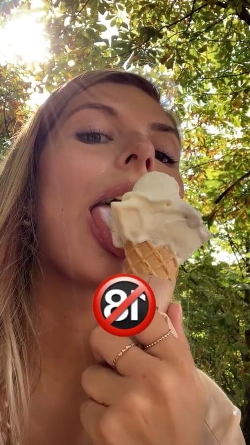 Camille Cerf - Sexy French Model
