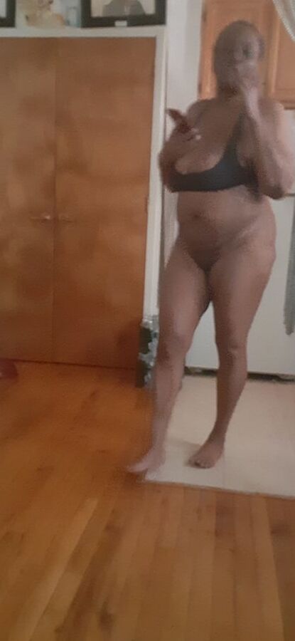CORONAVIRUS BUTTNAKED