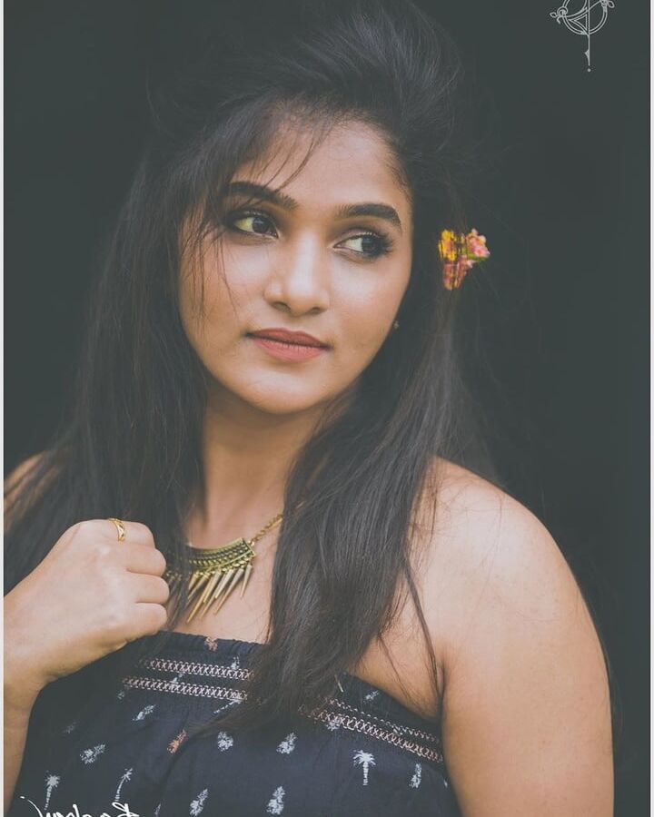 Divya(give hot comments and cum tribute on my yummy sexy )