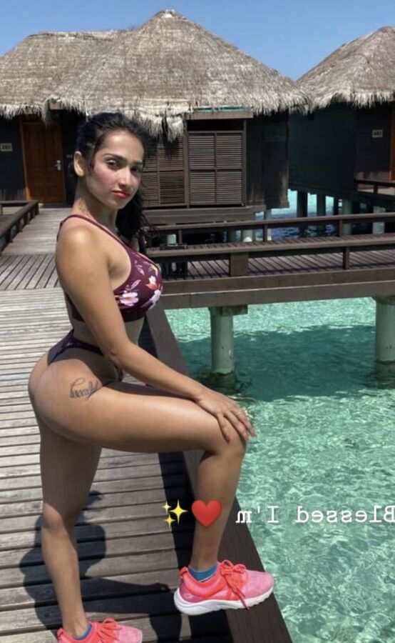 Asiti miatry big boobs big ass
