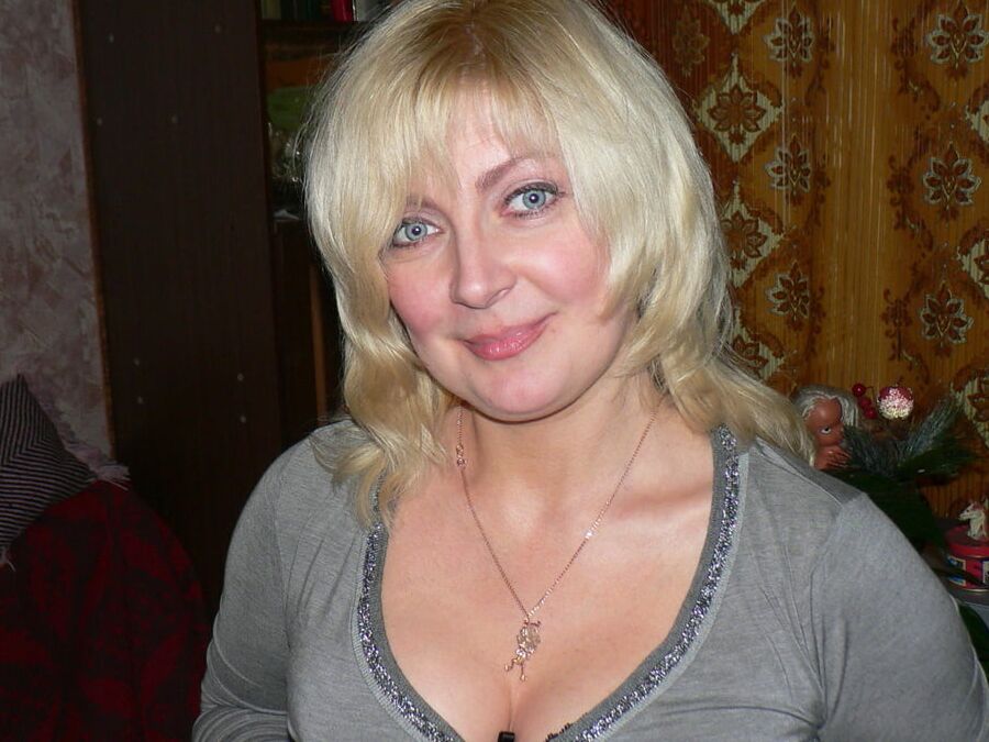 Very Hot Mature Blonde