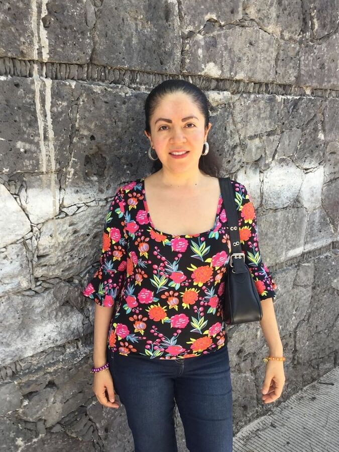 MILF looking for thick cocks to be fucked