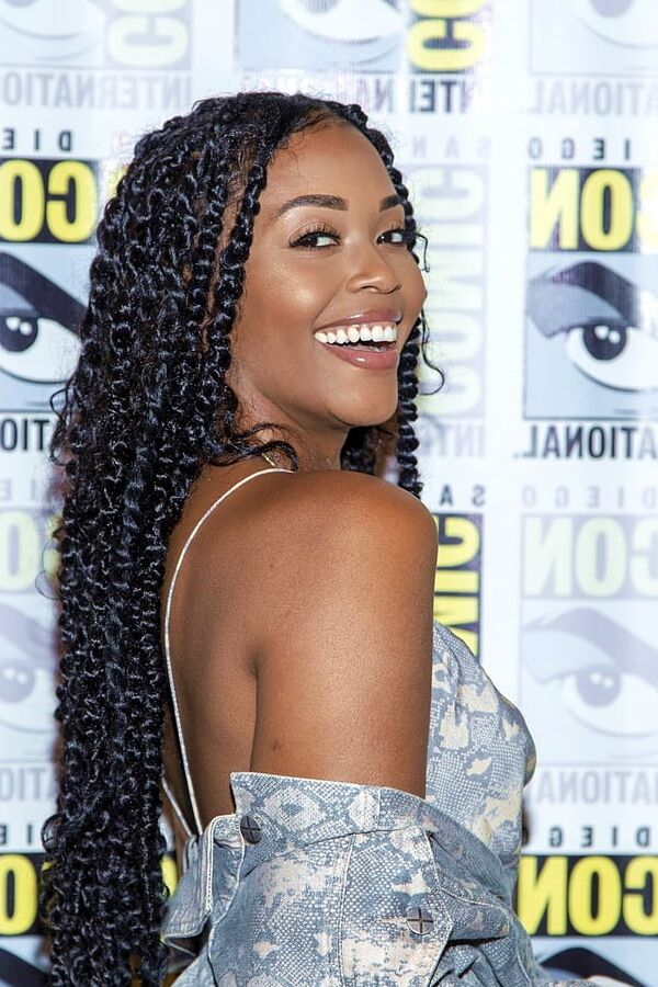 Nafessa Williams