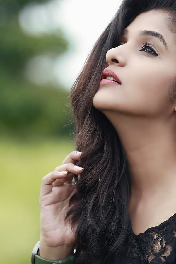 Divya(give hot comments and cum tribute on my yummy sexy )