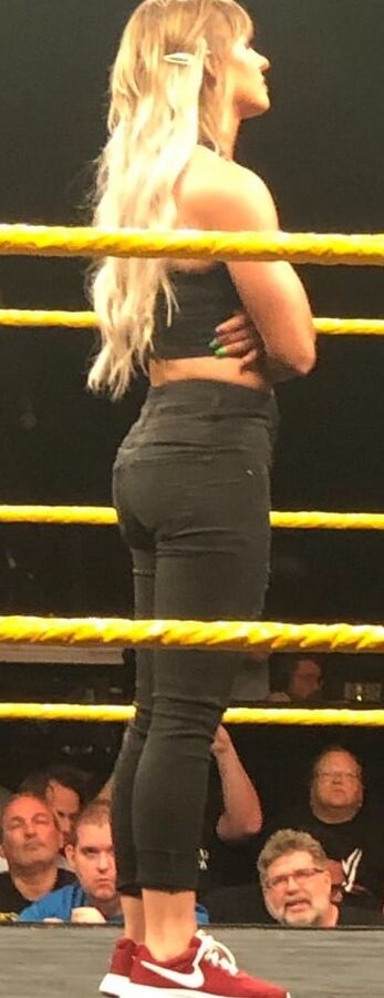 Candice LeRae Ass