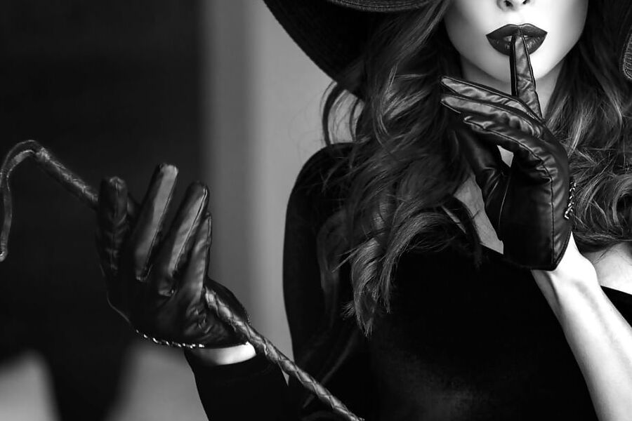 Shes An Evil Woman