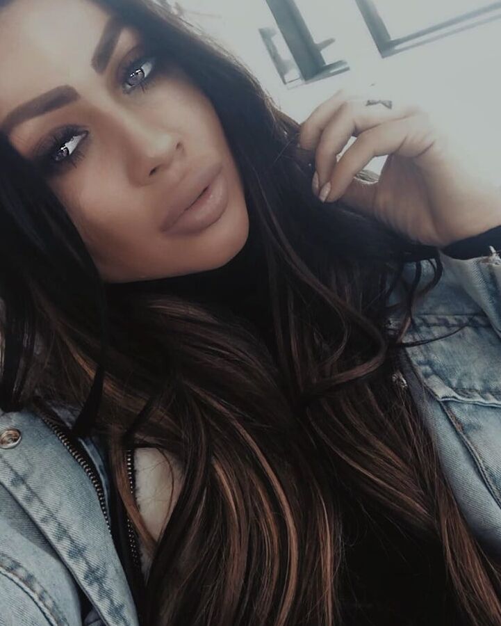 Croatian Bombshell Olivera