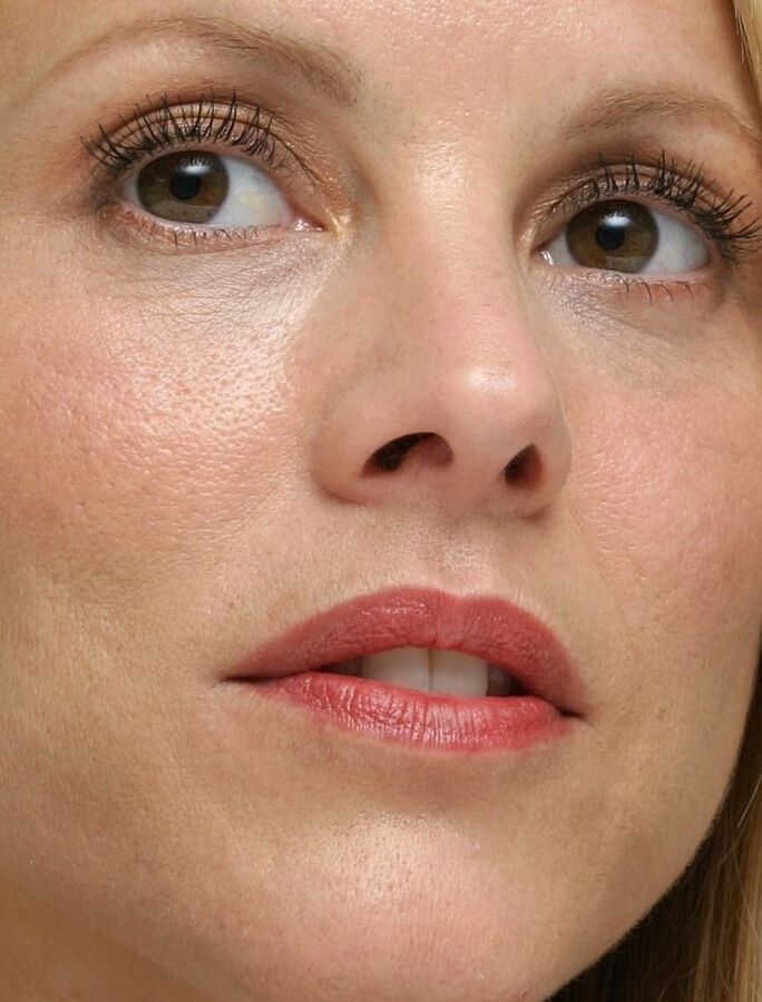 MARIA BELLO
