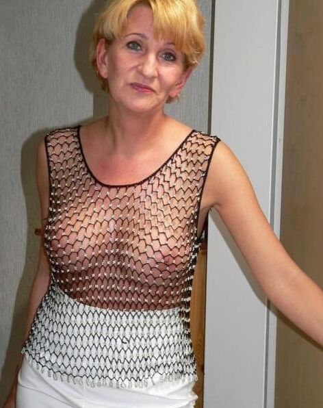 Amateur Cougar Girlfriends !