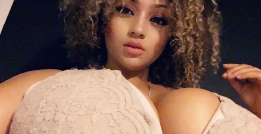 Curly hair Latina