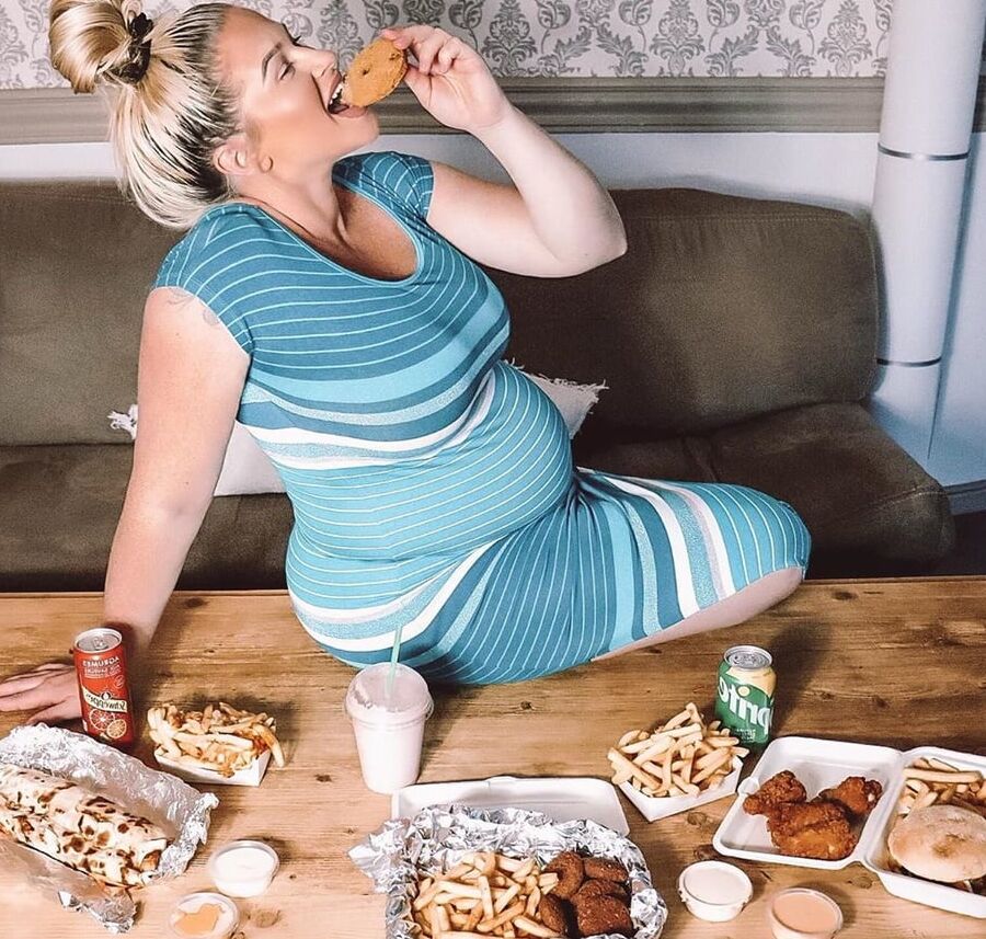 Pregnant women are sexy