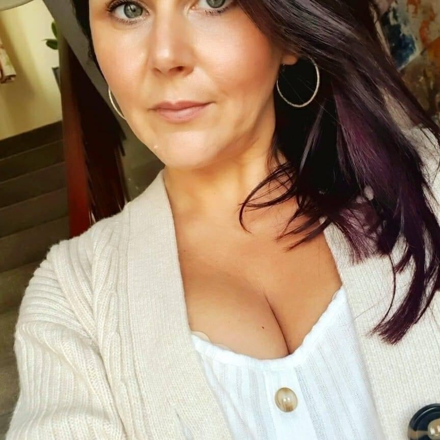 Mature faces I would like to splash my load over