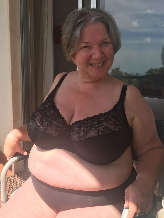 Big fat piggy slut Karen from Australia