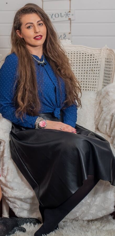 Russian Wives Pose in Pantyhose