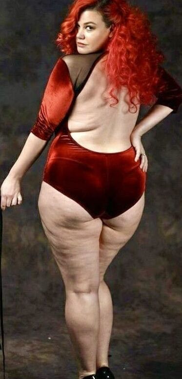 Big boobs and curves...FUCK YEAH