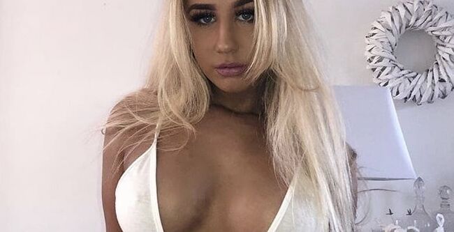 Busty British Babe: Emily