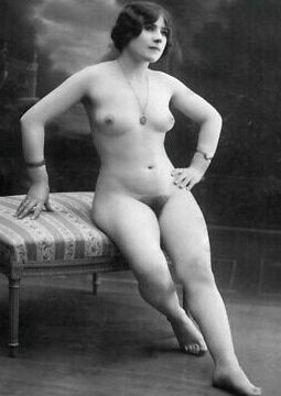 All Sizes, All Sexy - Evocatively Vintage