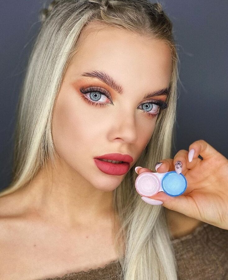 Sexy Russian blogger Ekaterina Shkuro