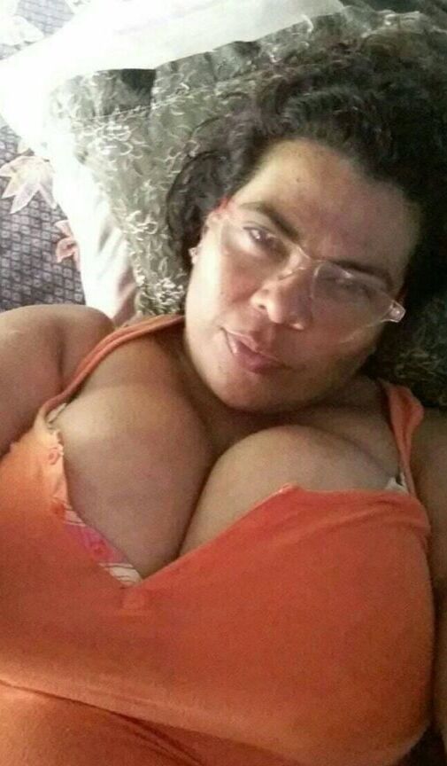 amanda flores