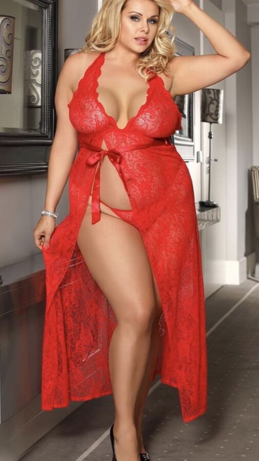 Big boobs and curves...FUCK YEAH