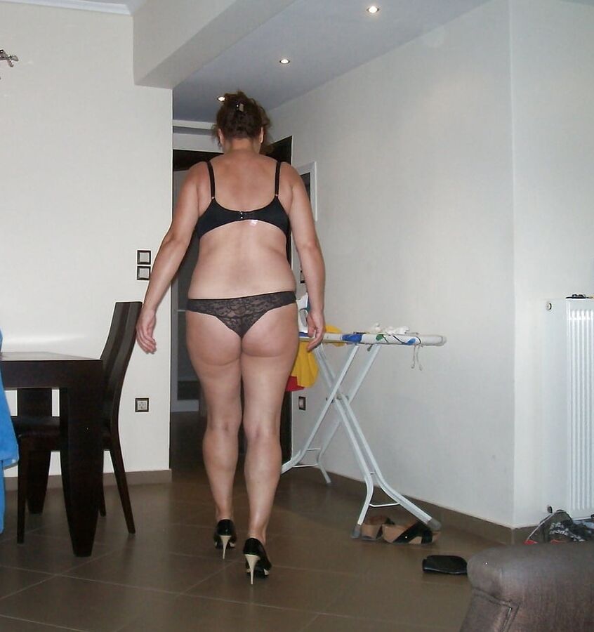 Spanish wife