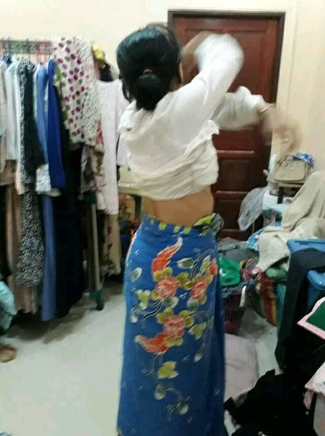 Ibu bertudung