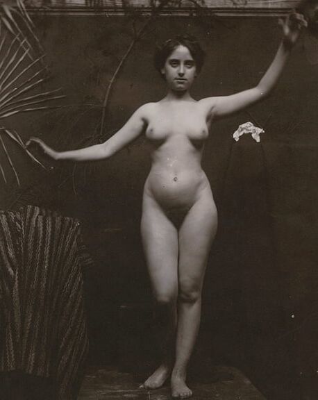 All Sizes, All Sexy - Evocatively Vintage